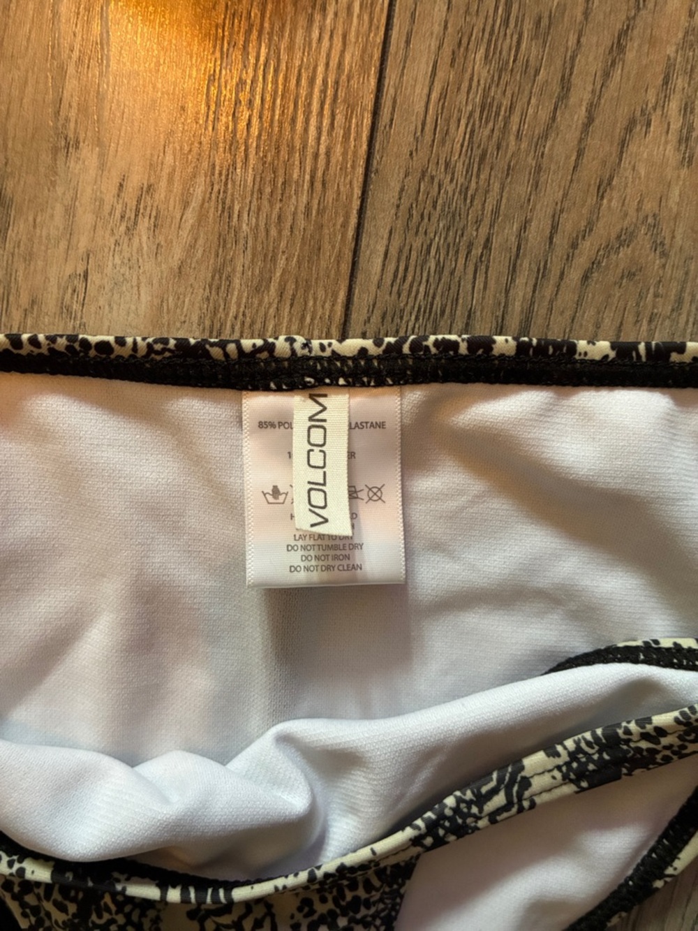 Volcom Bikini - Picture 4 of 7